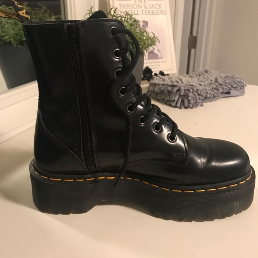 Platform Doc Marten’s size 8/39